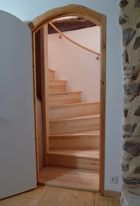 https://www.atelierhamot.fr/W1/wp-content/uploads/2011/03/escalier-balancé-3.jpg
